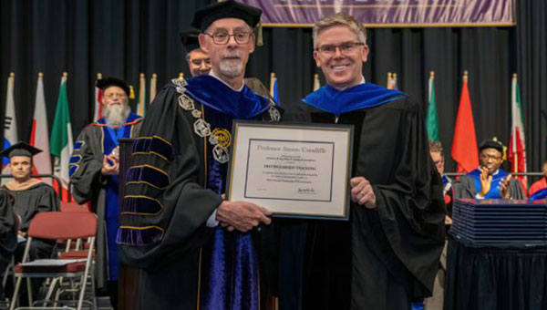 CONDLIFFE HONORED WITH THE LINDBACK DISTINGUISHED TEACHING AWARD 