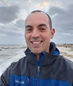 Dr. Israel Sanz-Sanchez Headshot