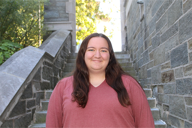 Gabi Steffy headshot