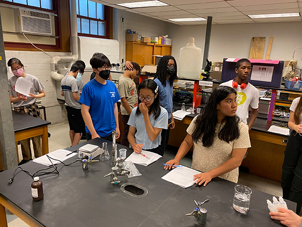 Students working in a lab